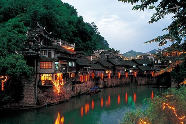 Tour Phượng Hoàng Cổ Trấn