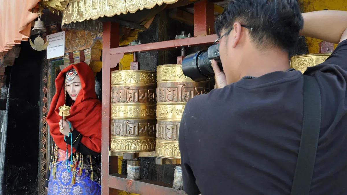 loi-khuyen-va-kinh-nghiem-du-lich-tay-tang